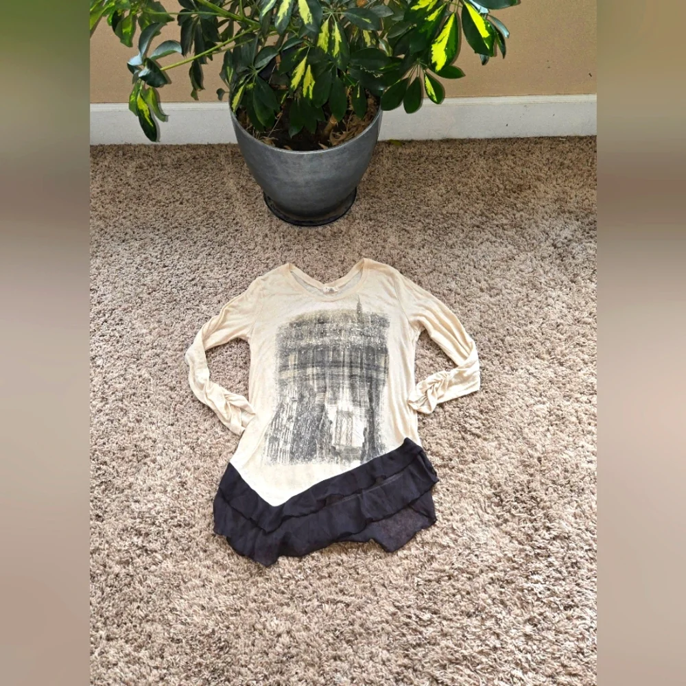 Madison & Berkeley asymmetrical long sleeve Women's Sz Lg - Picture 1 of 10